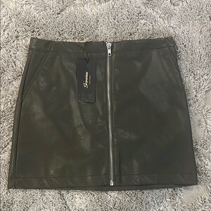 NWT Shinestar Green Mini Pencil Skirt
